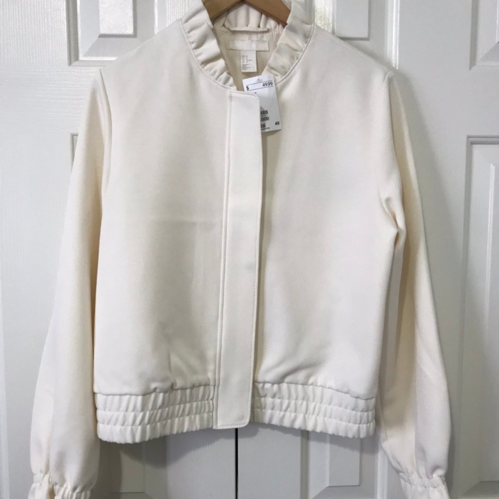 NWT Cream Ruffle sleeve Bomber Jacket